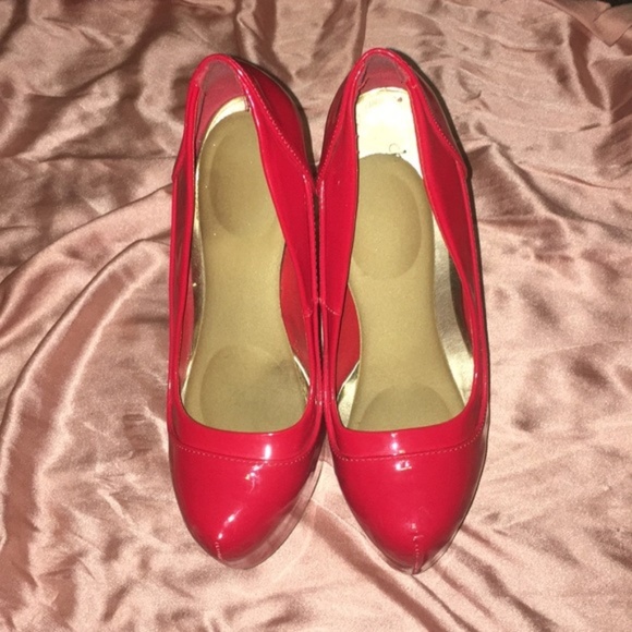 Red Heels - Picture 2 of 4